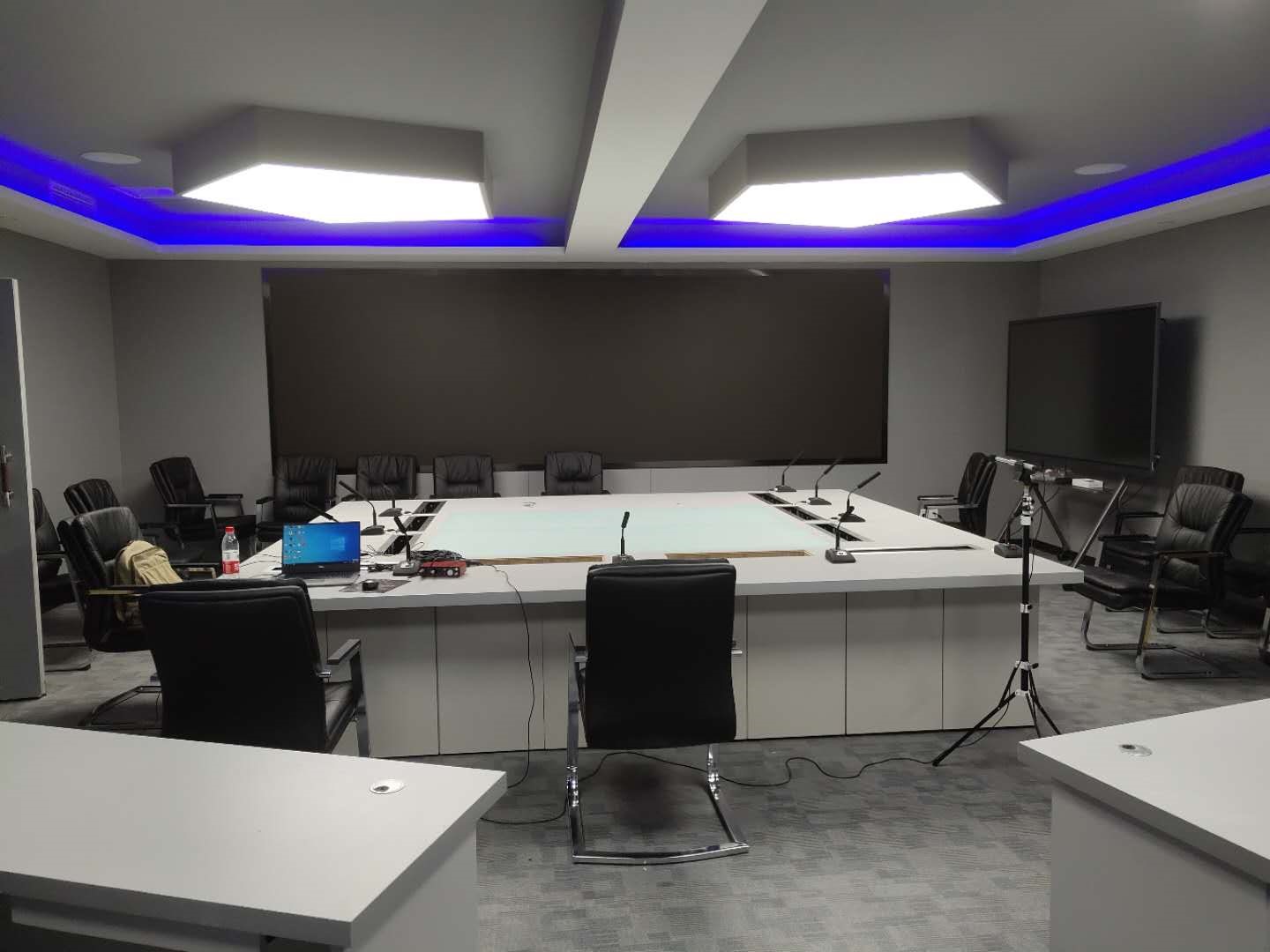 四川省公安厅经侦局3.jpg 四川省公安厅经侦局3.jpg