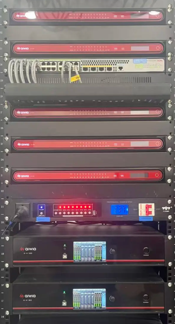 机柜.png 机柜.png